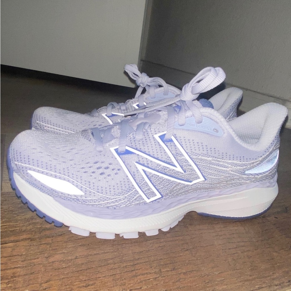 New Balance Women's 860v12 Running Shoes (Size7)